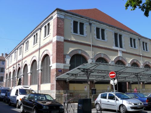 La Halle de Cahors, située Place Saint-Maurice en centre-ville.