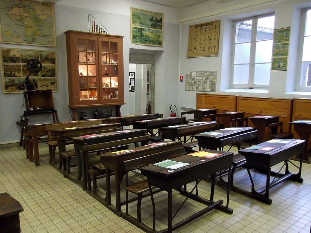 insolite musée école Aude