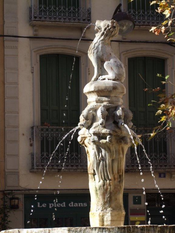 Fontaine 9 jets Céret 