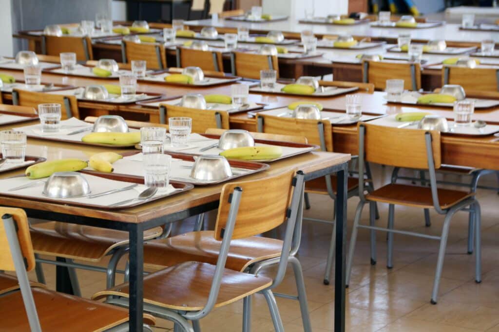 Mazamet enfants chômeurs cantine