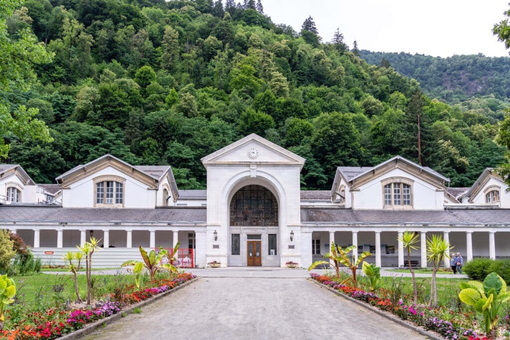 Les thermes de Bagnères-de-Luchon aujourd'hui. © tolobalaguer.com/Shutterstock.com