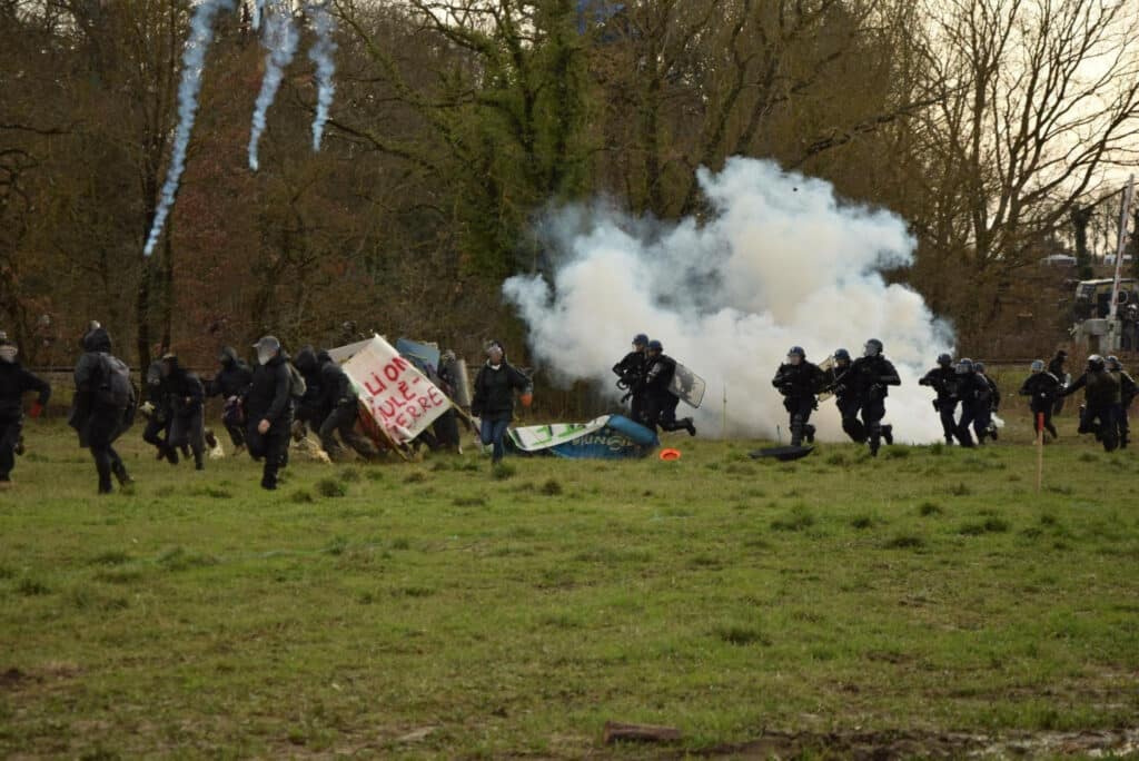 A69 confrontations manifestants forces