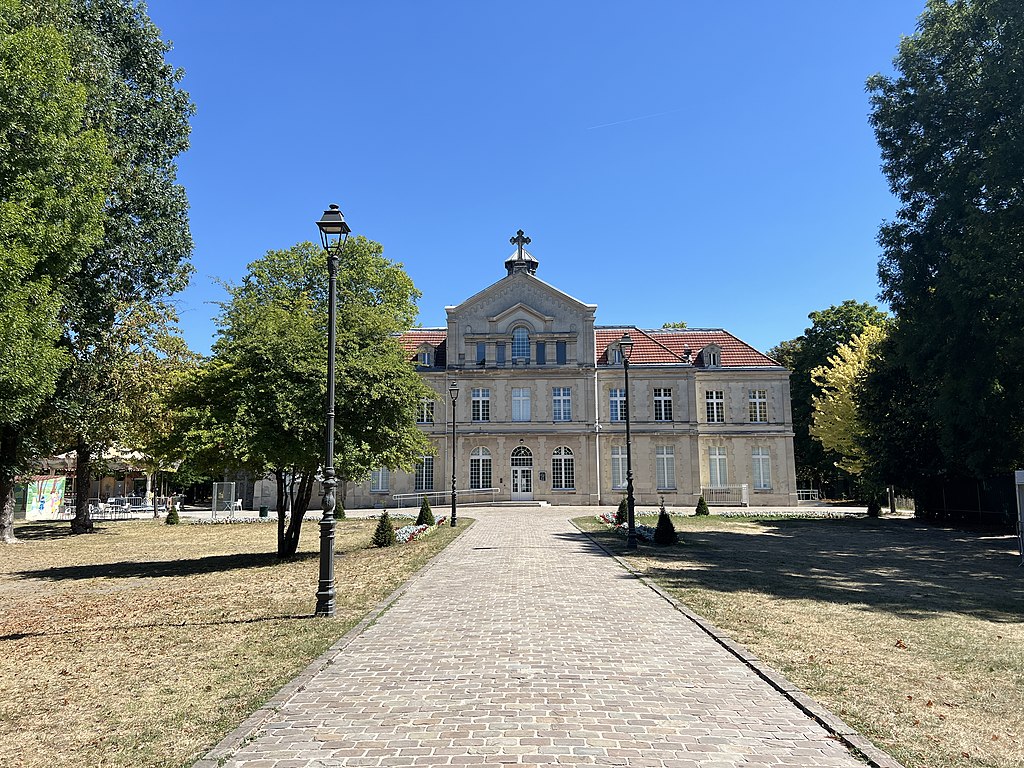 Drancy château Ladoucette