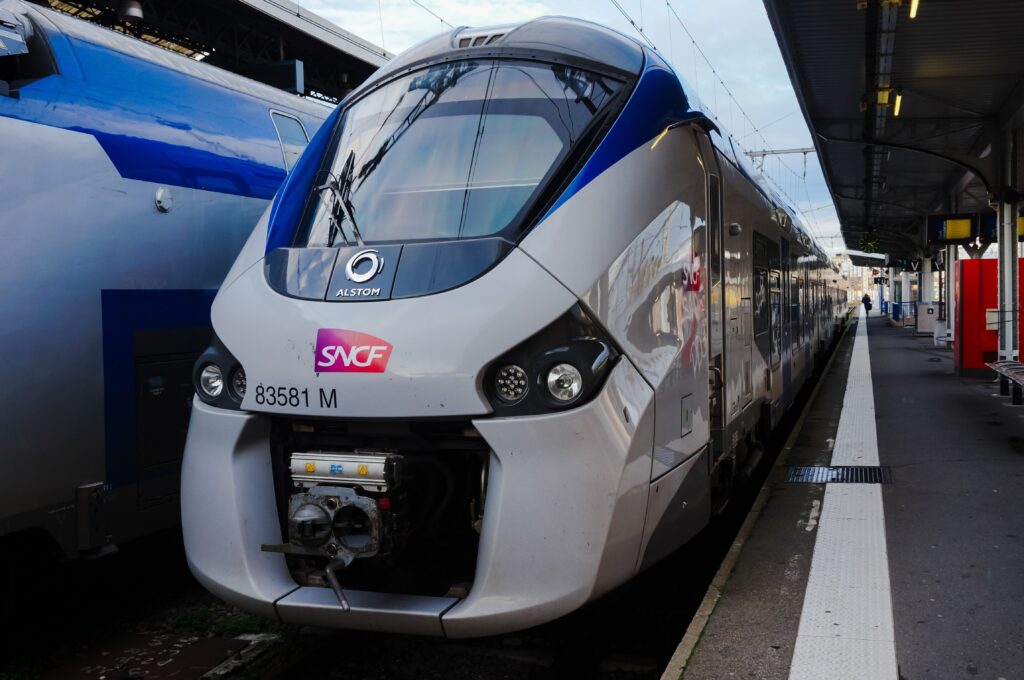 Circulation trains Toulouse Pau