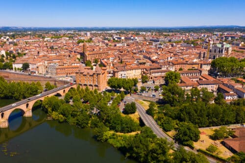 Vue de drone de la ville de Montauban