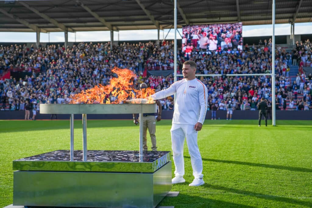 Flamme-olympique-a-Toulouse-©-Paris-2024-Guillaume-Ruchaud-SIPA-PRESS-39-1-scaled.jpg