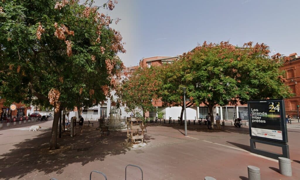 place Roquelaine Toulouse square