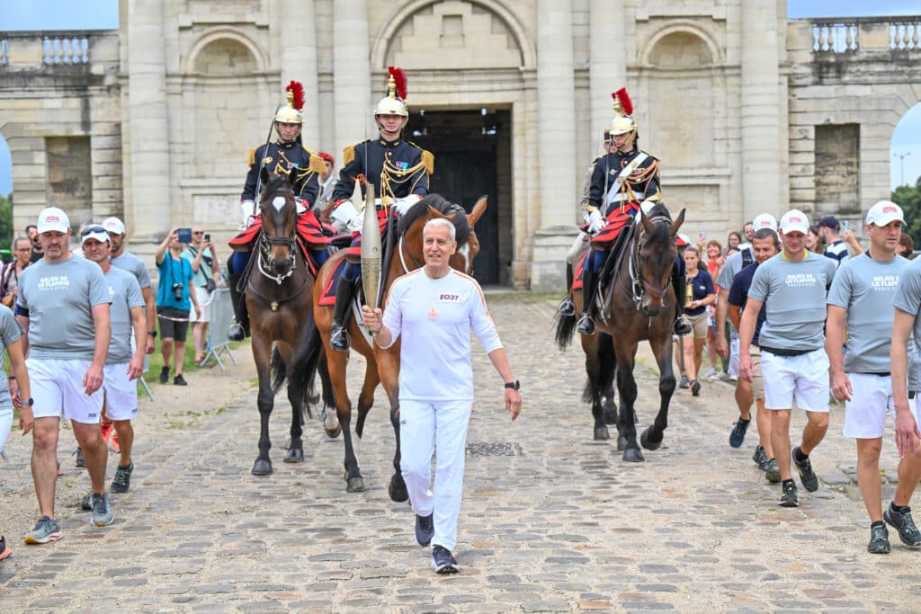 flamme Val-de-Marne images