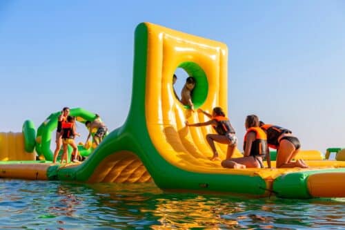 aqua parc jeux gonflables aquatiques
