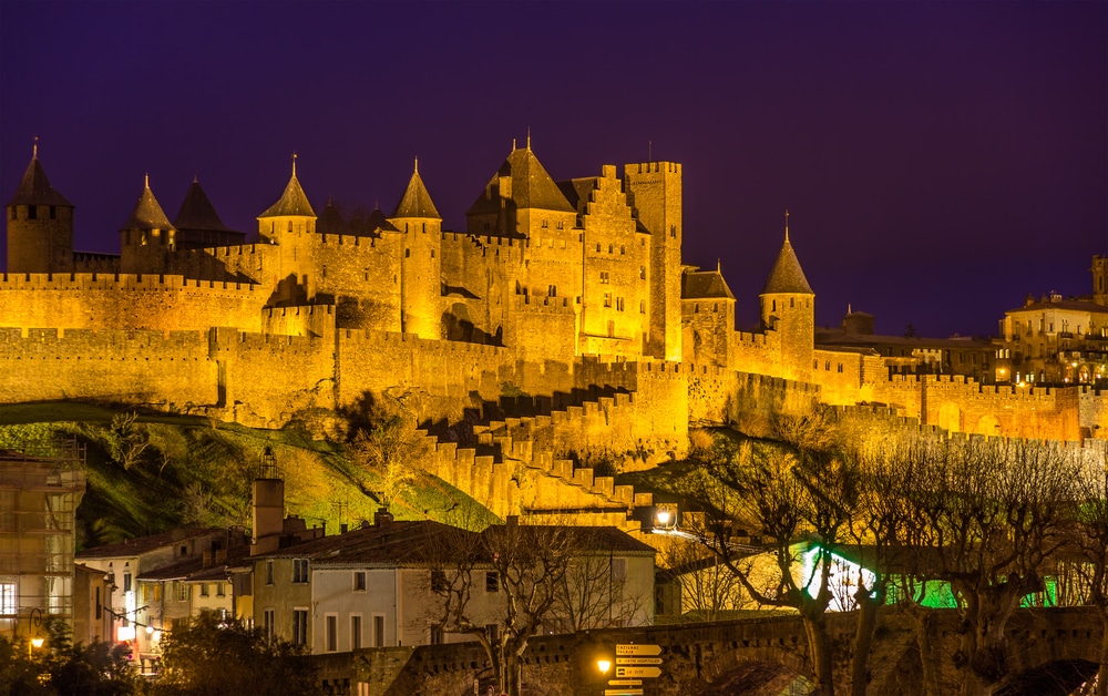 Embarquez pour un voyage au pays de Carcassonne et des Cathares. © Leonid Andronov / Shutterstock.com