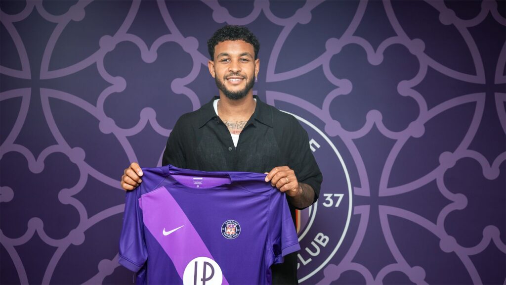 Joshua King tfc