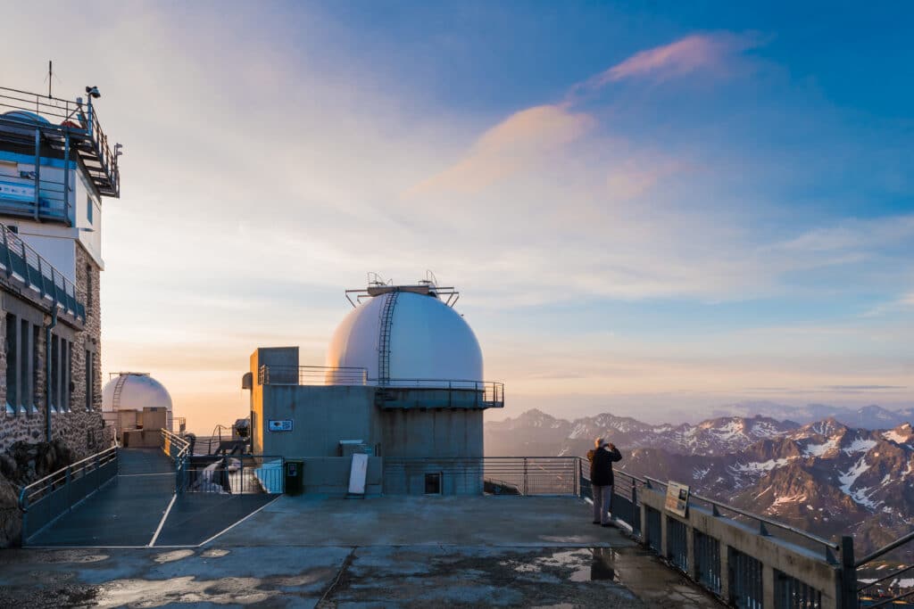La nuit au Pic du Midi (Occitanie) panorama