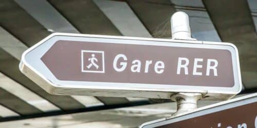 Panneau gare RER