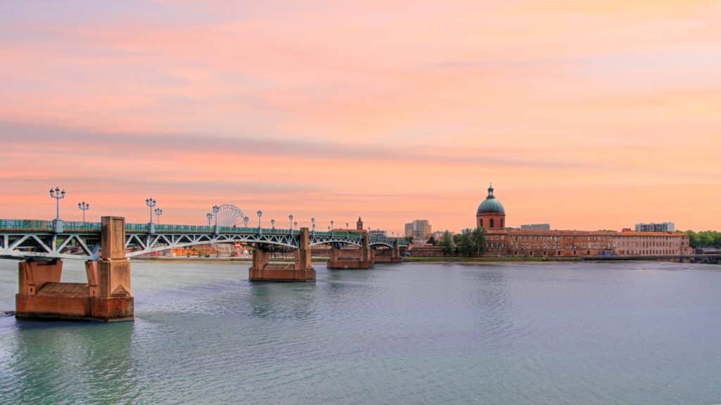 Toulouse guide Travel ville
