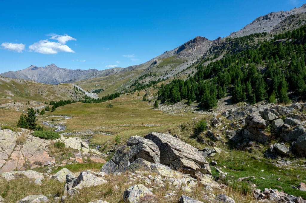 La vallée de L'Ubaye, des paysages à perte de vue mais aussi des fortifications d'envergure à découvrir.