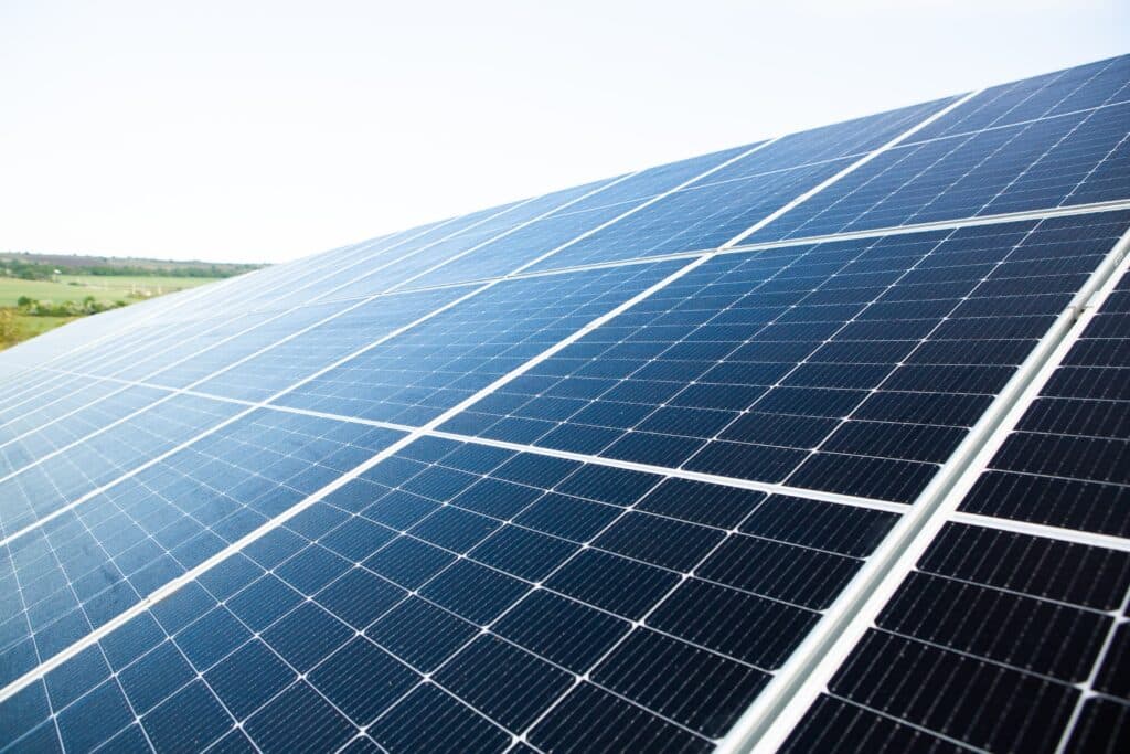 panneaux photovoltaïques vignes Rodilhan