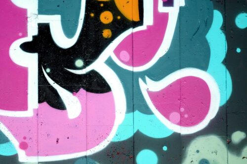 Une initiation au graffiti est proposée au musée Spiktri, dans l'Aude.