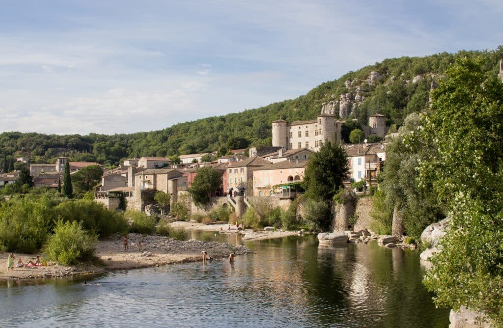 village ardèche
