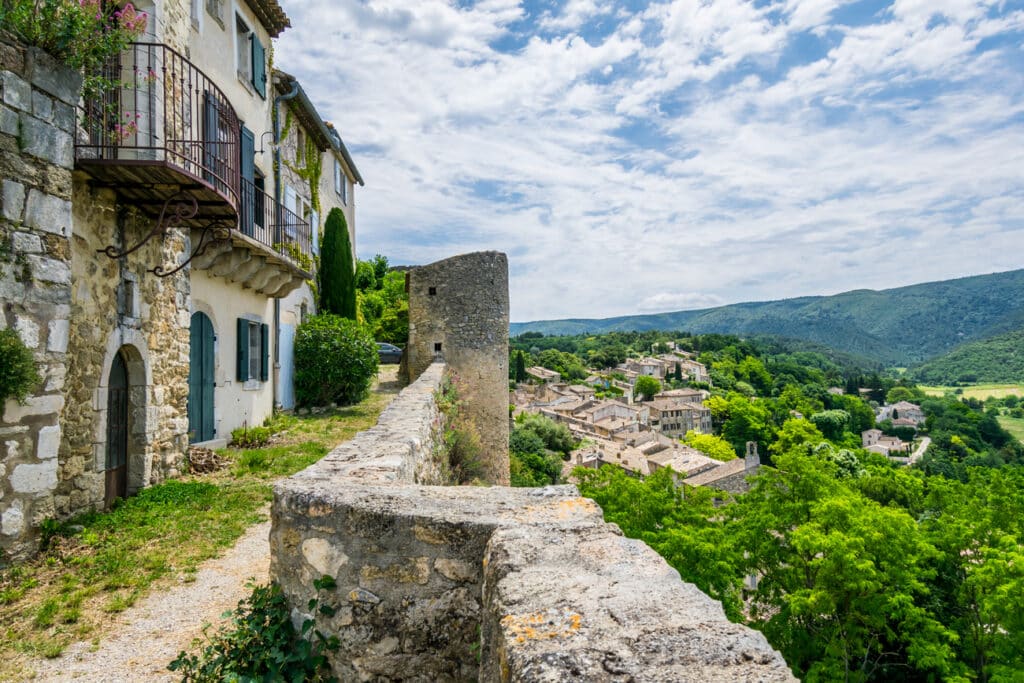 Ménerbes vaucluse