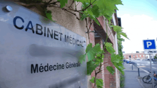 Dans le Vaucluse , les médecins peuvent utiliser l'application VSA, pour être aidé lors de l'installation de leur cabinet.