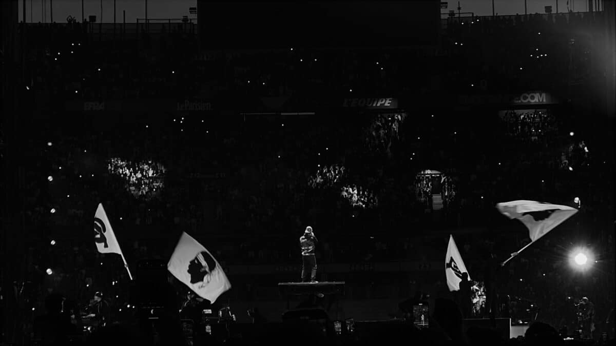 Jul lors de son concert au Stade De France