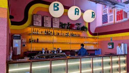 Le bar de La Friche Gourmande.