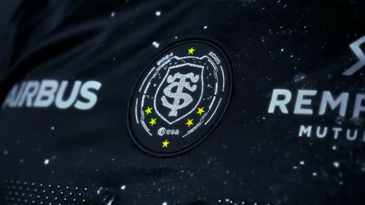 Détails de la nouvelle tunique du Stade Toulousain.
