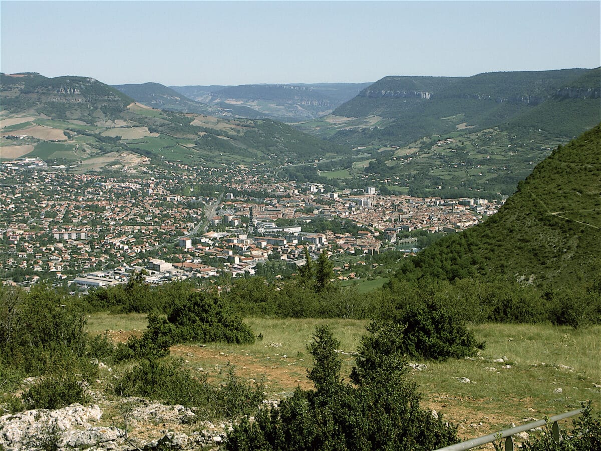 La ville de Millau via une vue aérienne.