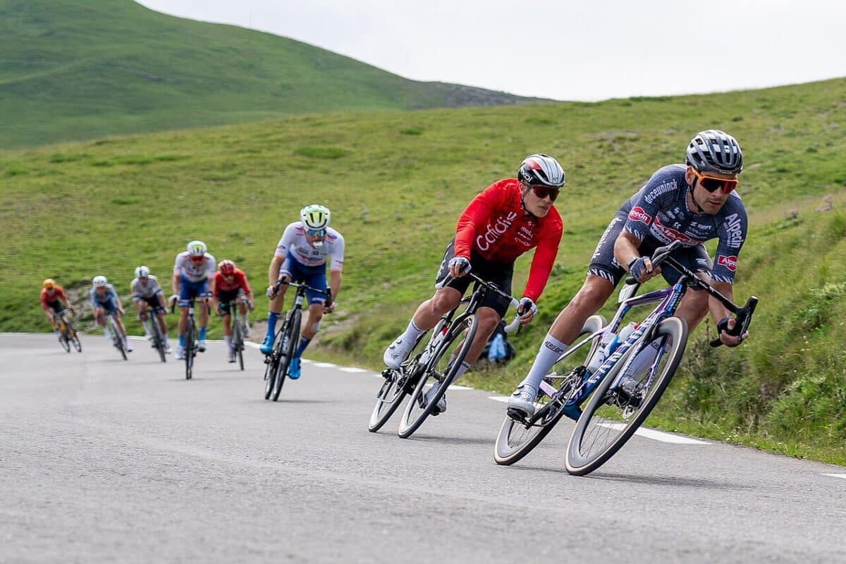 Gianni Vermeersch dans la descente du Tourmalet lors du Tour de France 2024