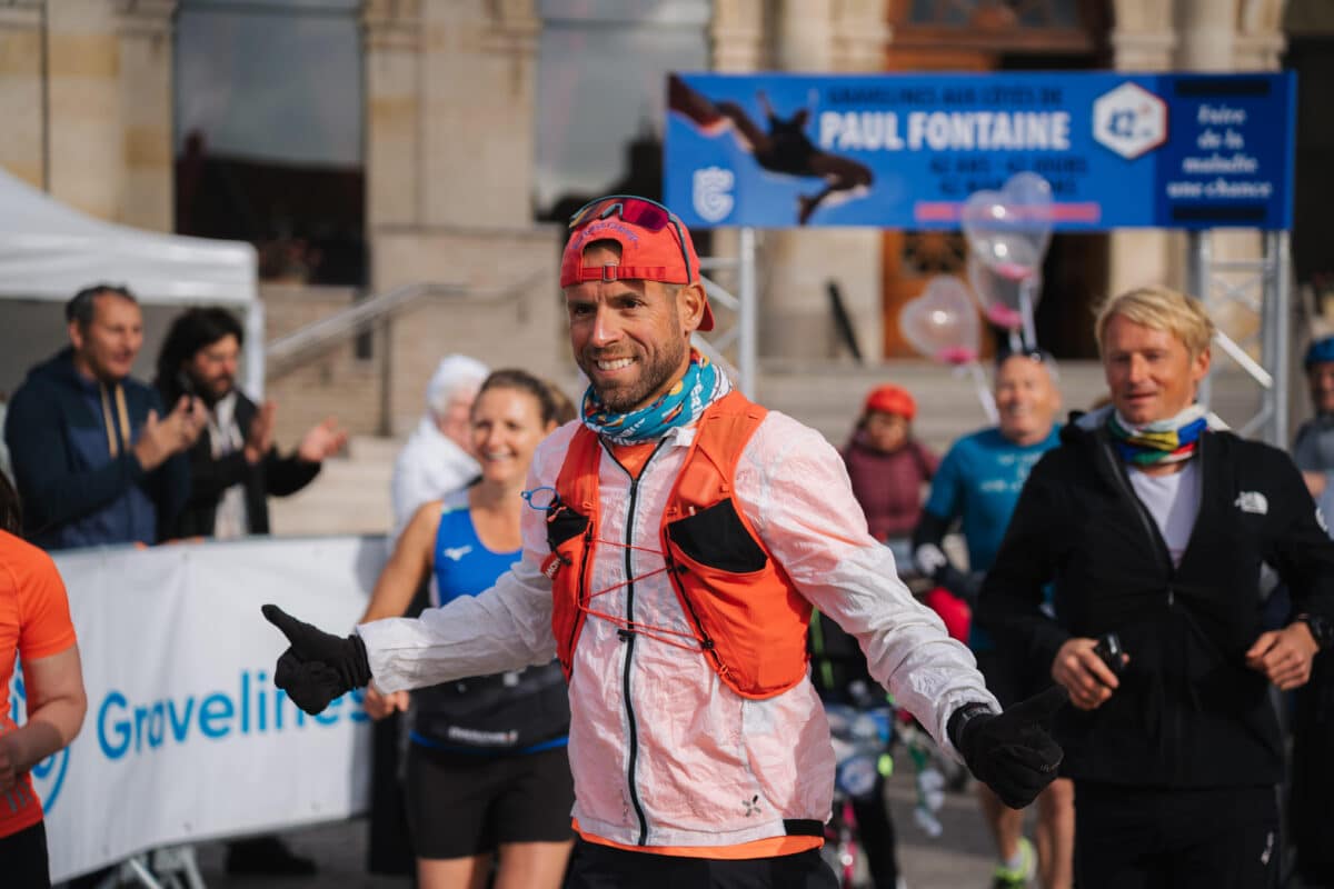 Paul Fontaine a gravi le Mont Kilimandjaro en 2022.