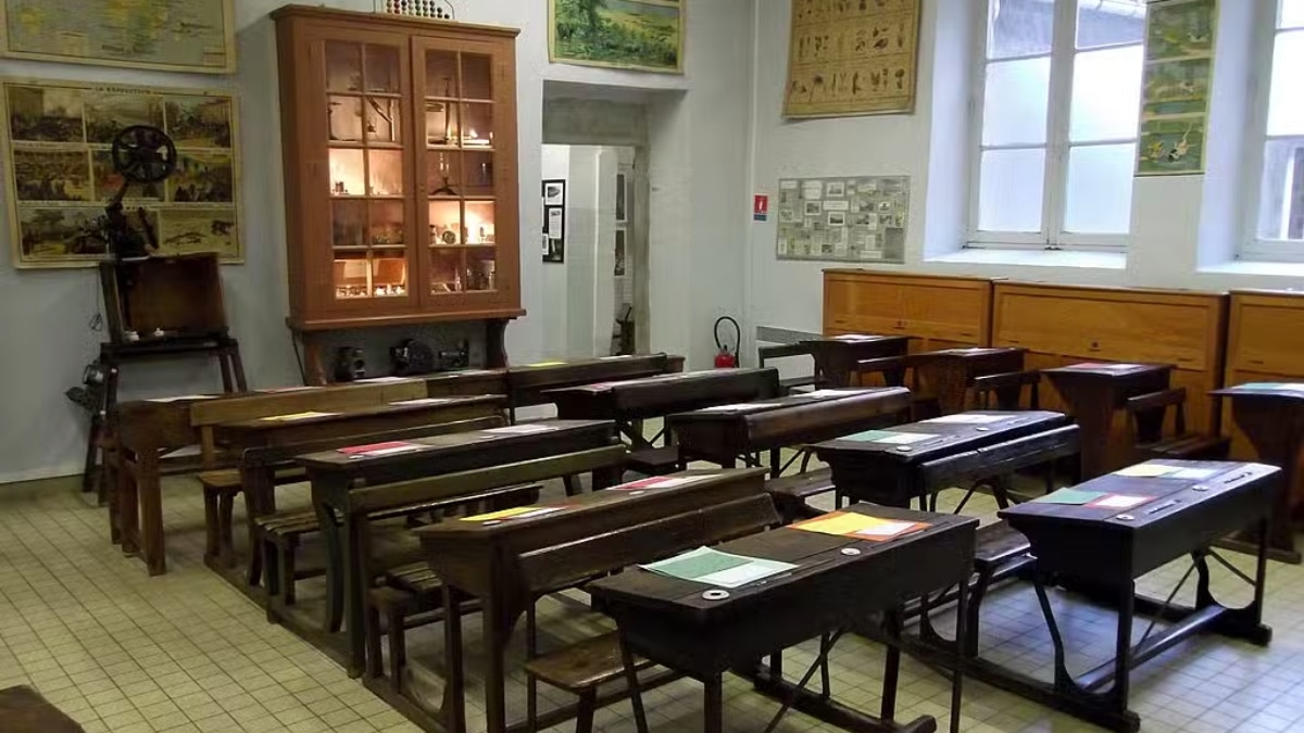 Un musée d'Occitanie propose de découvrir une salle de classe d'antan.