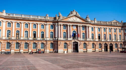 La Mairie et la Métropole de Toulouse agissent pour l'emploi local.