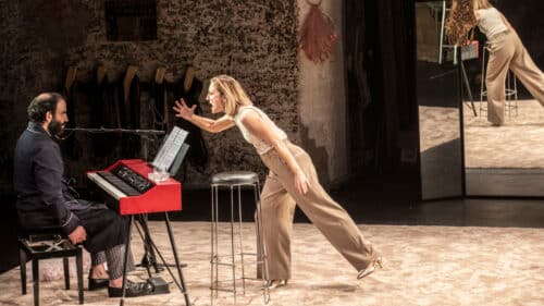 Le Théâtre de Nîmes recevra Camille Chamoux durant la saison 2025-2026.