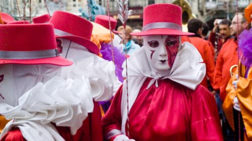 Un participant costumé du carnaval de Limoux.