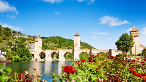 Le Pont Valentré peut décrocher un prix national.
