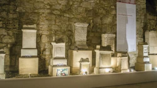 Une collection du musée Eugène-Camoreyt de Lectoure, dans le Gers.