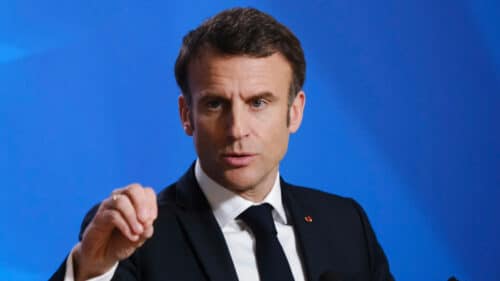 Emmanuel Macron se rend dans l'Aveyron pour les 100 de l'AOP Rosquefort.