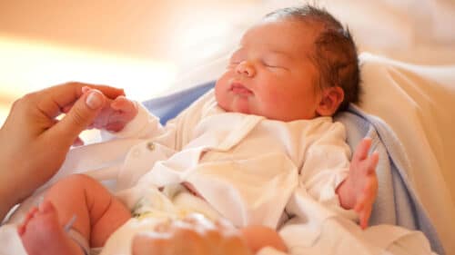 Alba et Louis sont les prénoms les plus donnés aux bébés nés dans l'Hérault en 2024.