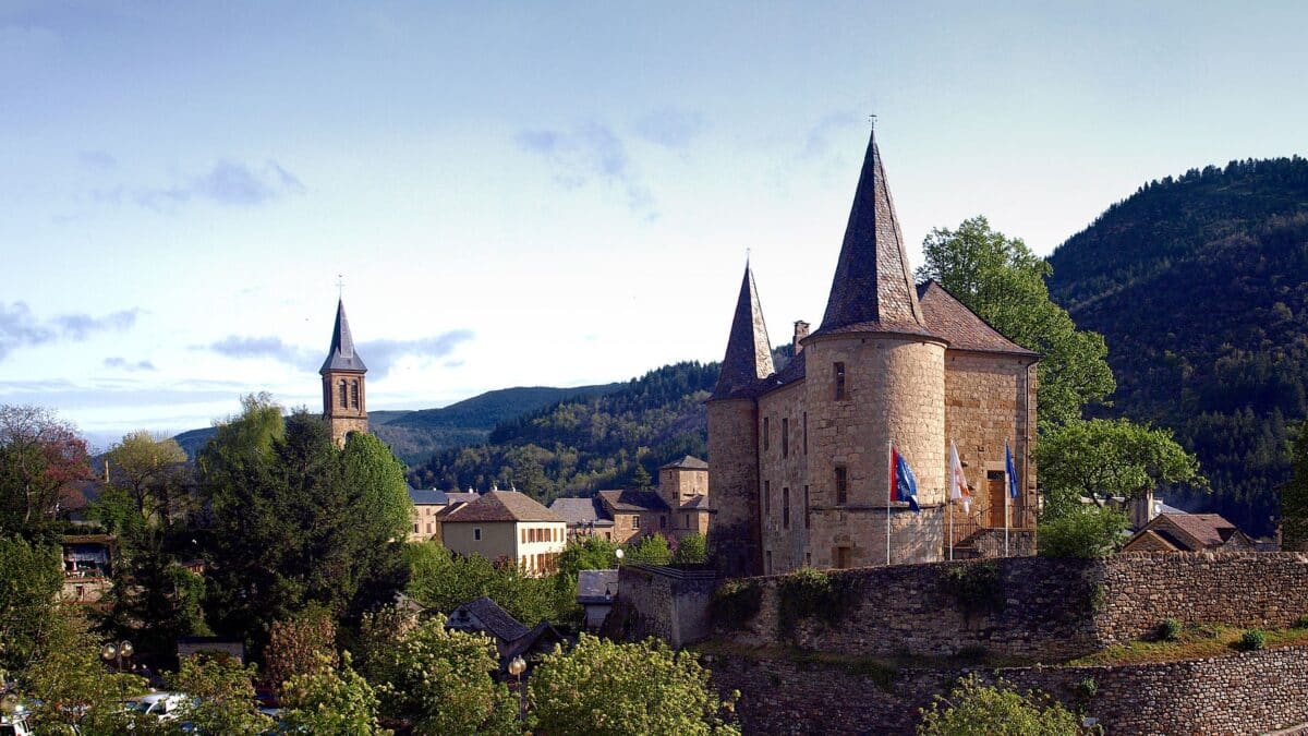 Florac RN 106 village-étape