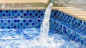 La préfecture de l’Aveyron a décidé de renforcer les restrictions d’eau à partir du 23 août en raison de la sécheresse persistante.