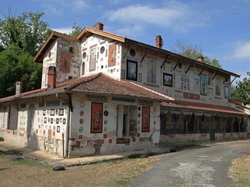 Le Domaine de Senelles, dit "maison aux assiettes" ouvre ses portes au public pour les Journées européennes du patrimoine