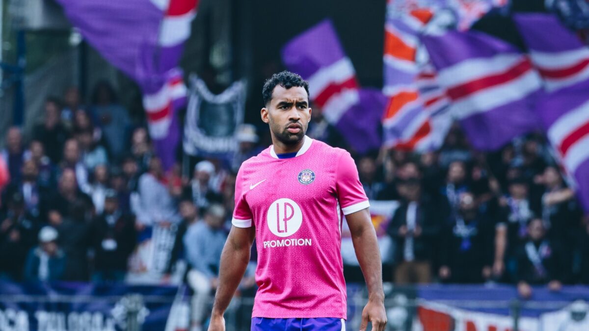 Le TFC chute, Castres frappe fort : les résultats sportifs du 20 et 21 septembre en Occitanie