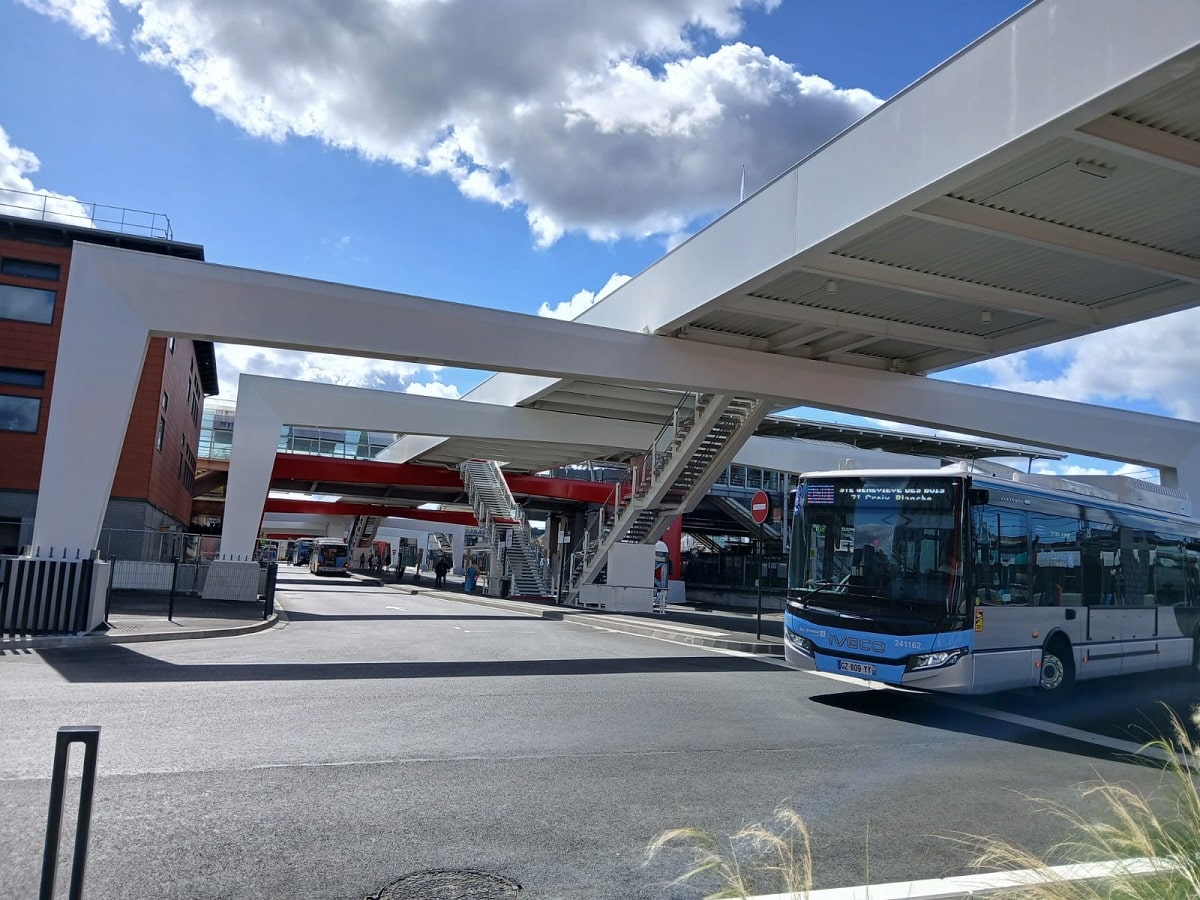 La nouvelle gare routière Massy-Atlantis a été inaugurée le 8 septembre dernier.
