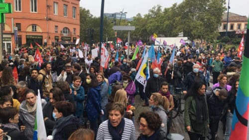 Dès l’aube du 10 septembre, le mouvement “Bloquons tout” a paralysé plusieurs points de Toulouse avec des blocages et des rassemblements.