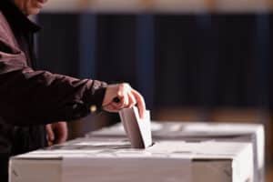 Législatives partielles Tarn-et-Garonne : l'extrême droite remporte la circonscription