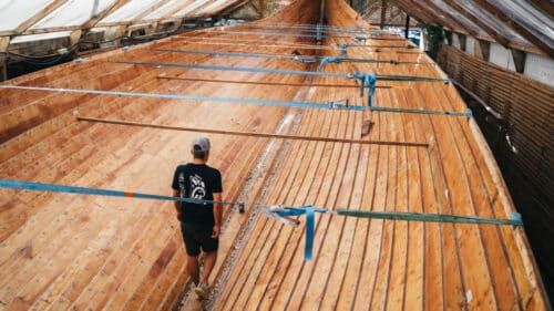 Le drakkar Orkan, construit à Toulouse, sera mis à l’eau sur la Garonne fin octobre.
