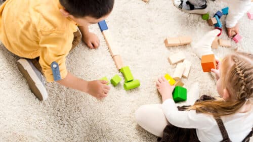 Le Gers, l’État et l’ARS unissent leurs efforts pour mieux protéger les enfants.