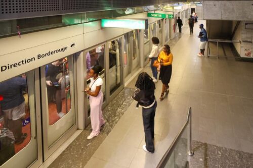 station métro Compans