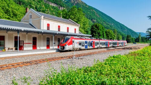 Trois mois après sa réouverture, la ligne Montréjeau-Luchon séduit plus de 30 000 voyageurs.