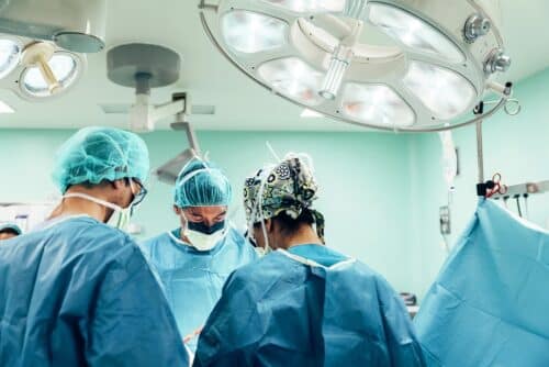 Mobilisation contre la fermeture du service de chirurgie de l'hôpital d'Apt, prévue le 31 décembre prochain